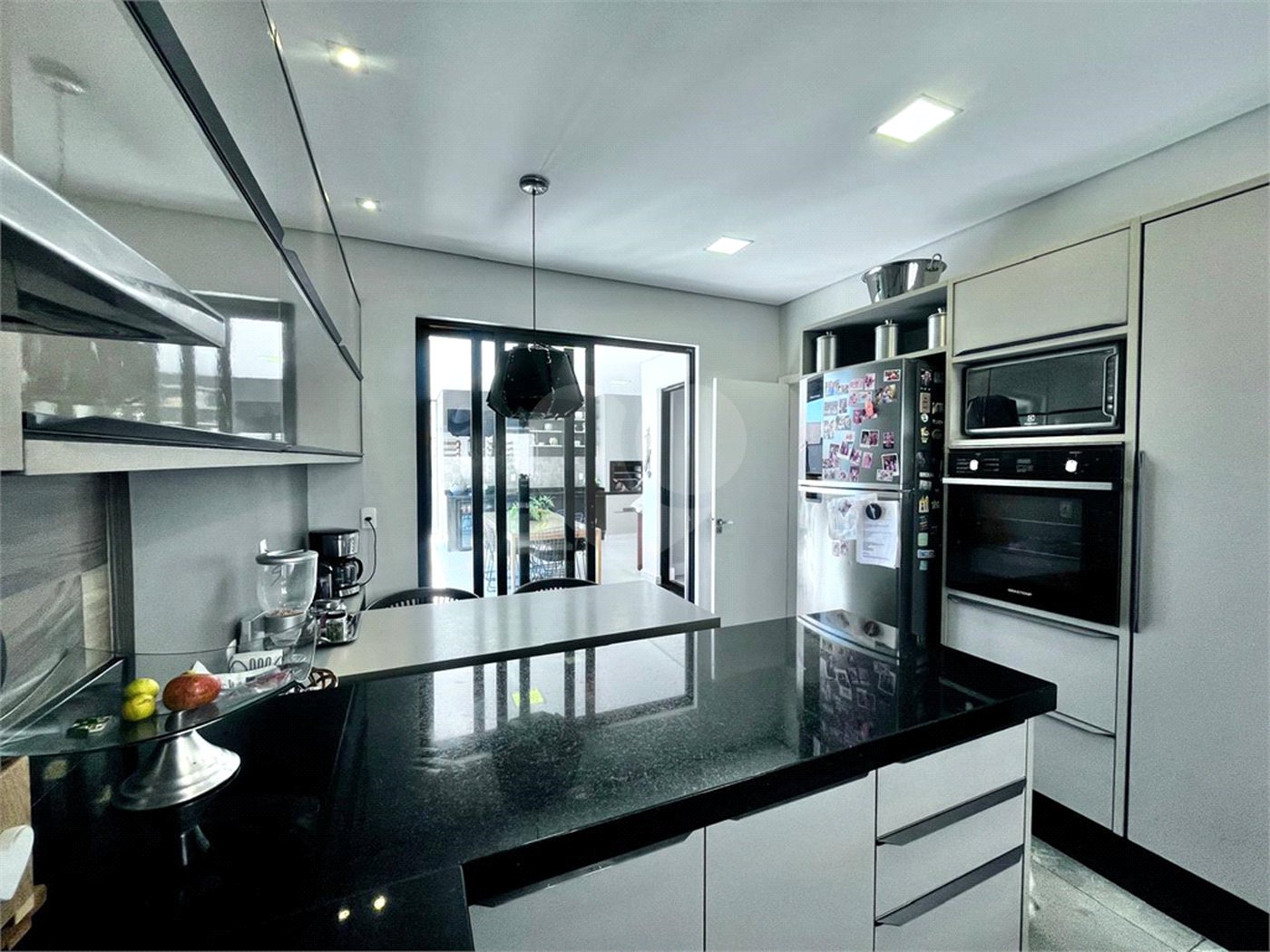 Casa à venda com 3 suítes em Vila Popular, Itapetininga, SP