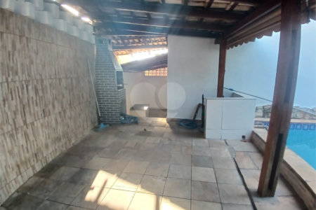 Casa à venda com 4 quartos, sendo 2 suítes, em Vila Gustavo, São Paulo, SP