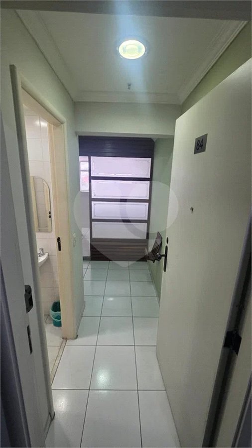 Sala Comercial 30 m² Próximo ao Metrô Conceição.