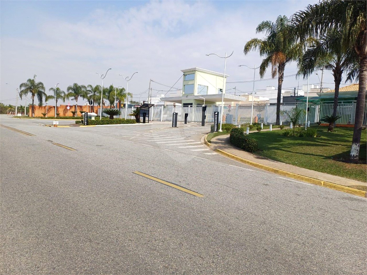 Terreno à venda no condomínio Horto Florestal Villagio, Sorocaba - SP