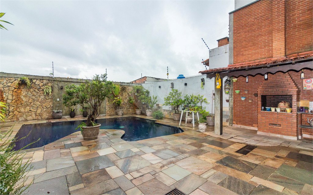 Casa à venda ou para alugar com 5 quartos, sendo 3 suítes, em Imirim, São Paulo, SP