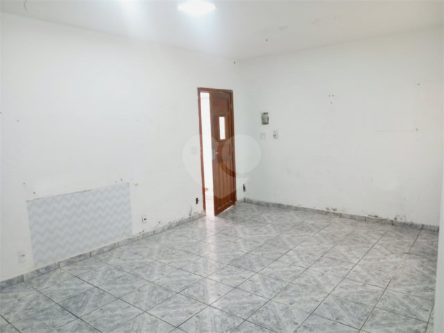 Sobrado à venda com 3 quartos, sendo 1 suíte,  em Santana, São Paulo, SP