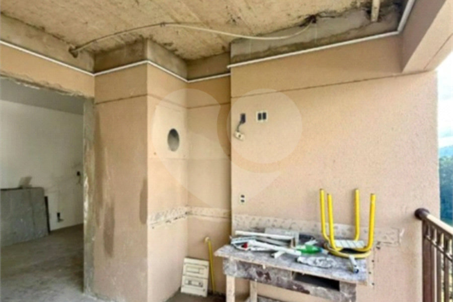 Apartamento à venda com 3 quartos, sendo 2 suítes, em Barueri, Barueri, SP