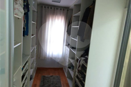Sobrado à venda com 5 quartos, sendo 3 suítes,  em Jardim Franca, São Paulo, SP