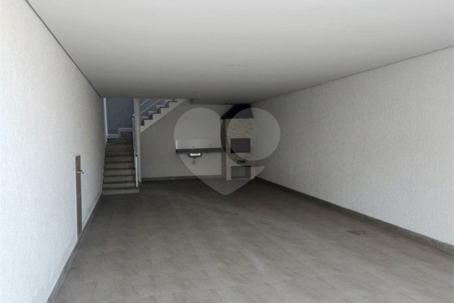 Sobrado à venda com 3 quartos, sendo 1 suíte,  em Vila Pereira Barreto, São Paulo, SP