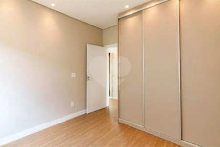 Casa à venda com 3 quartos, sendo 2 suítes,  no condomínio Alphaville Dom Pedro Iii, Campinas - SP