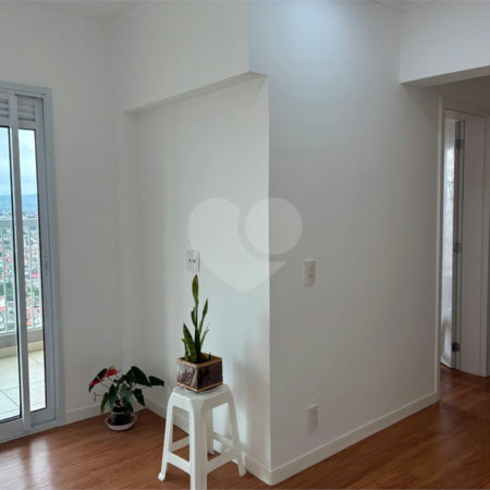 Apartamento à venda com 2 quartos, sendo 1 suíte, no Centro, Mogi das Cruzes, SP