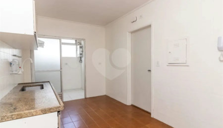Apartamento à venda com 3 quartos em Moema, São Paulo, SP