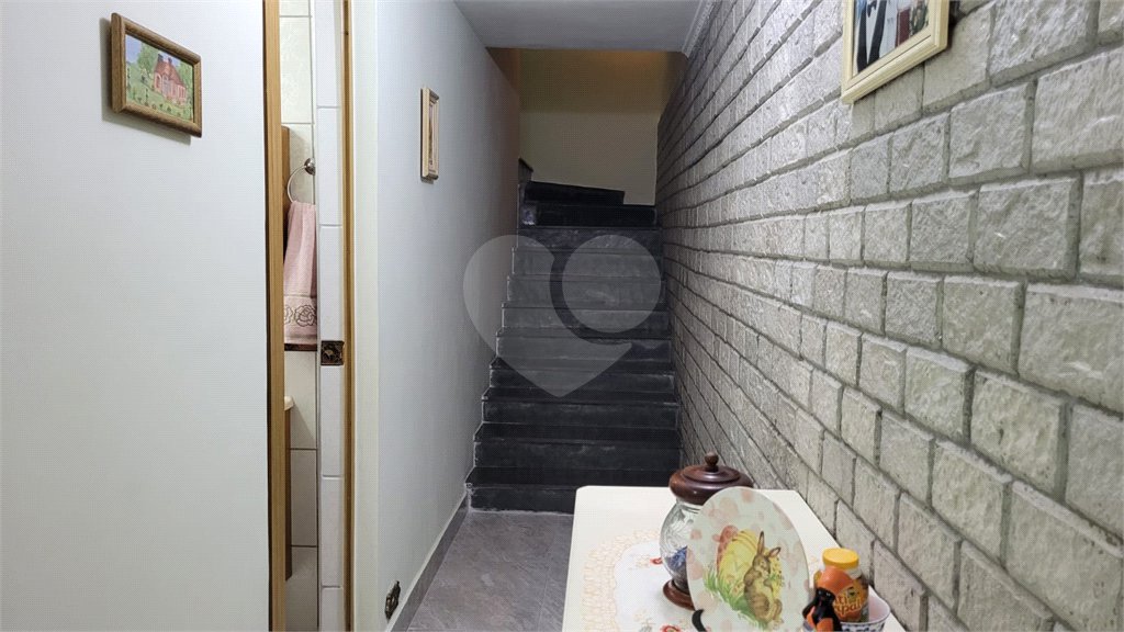 Casa à venda com 4 quartos, sendo 1 suíte, em Parque Maria Domitila, São Paulo, SP