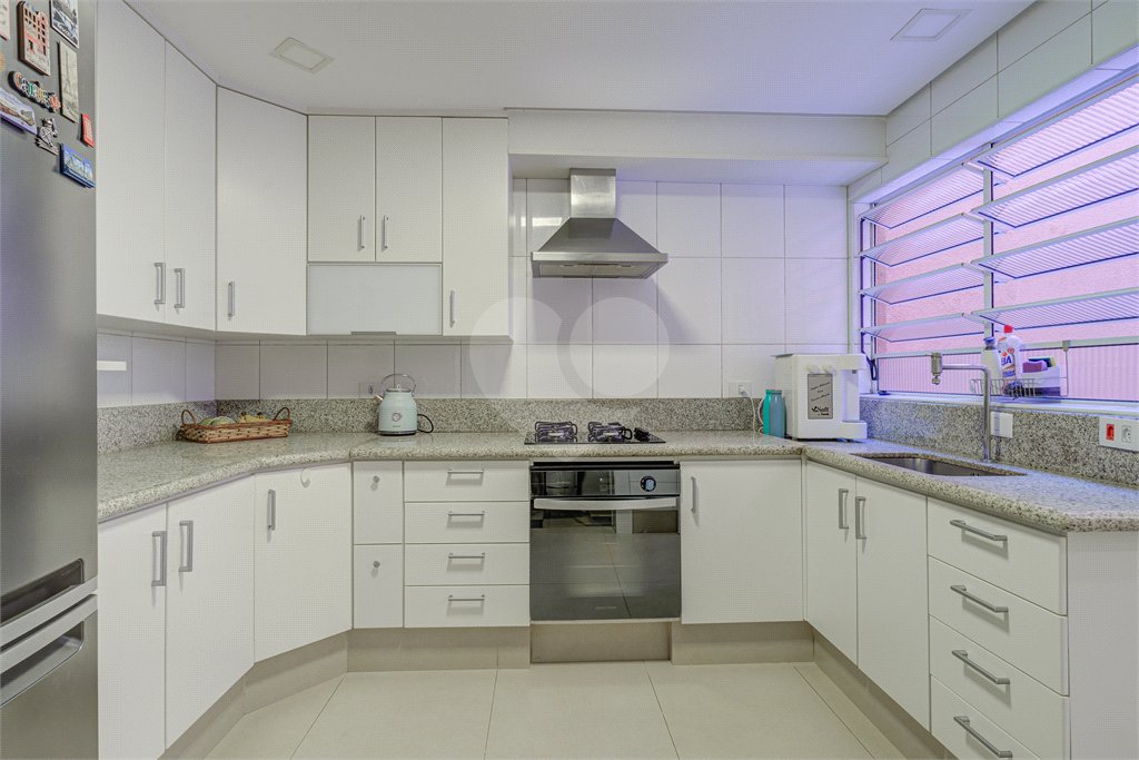 Sobrado à venda com 3 quartos em Alto da Boa Vista, São Paulo, SP