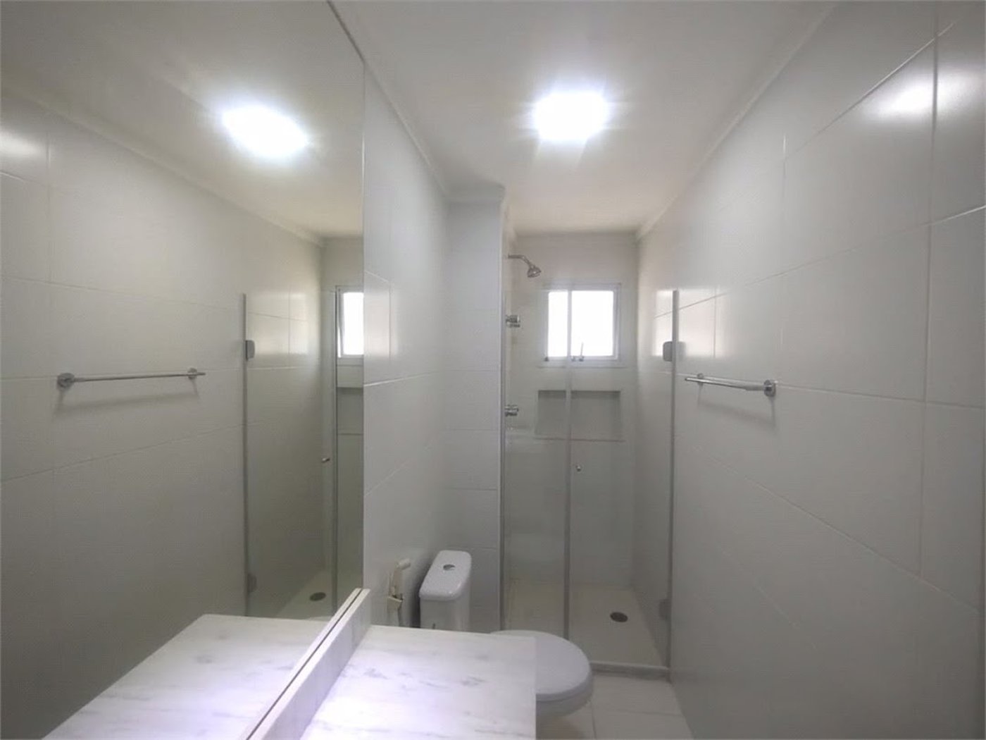 Apartamento Residencial à venda, Jardim Astúrias, Guarujá - AP0683.