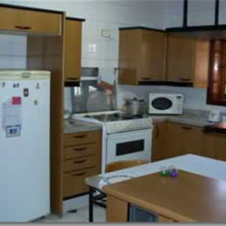 Casa à venda com 3 suítes no condomínio Village Visconde de Itamaracá, Valinhos - SP