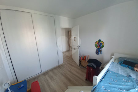 Apartamento à venda com 3 quartos, sendo 1 suíte, em Vila Andrade, São Paulo, SP