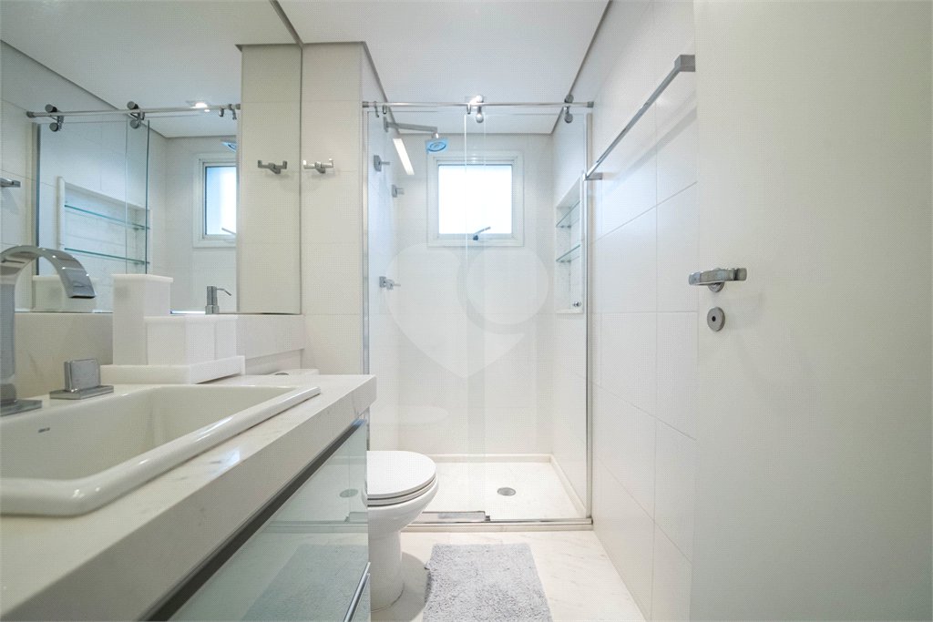 Apartamento à venda com 3 quartos, sendo 2 suítes, em Vila Mariana, São Paulo, SP
