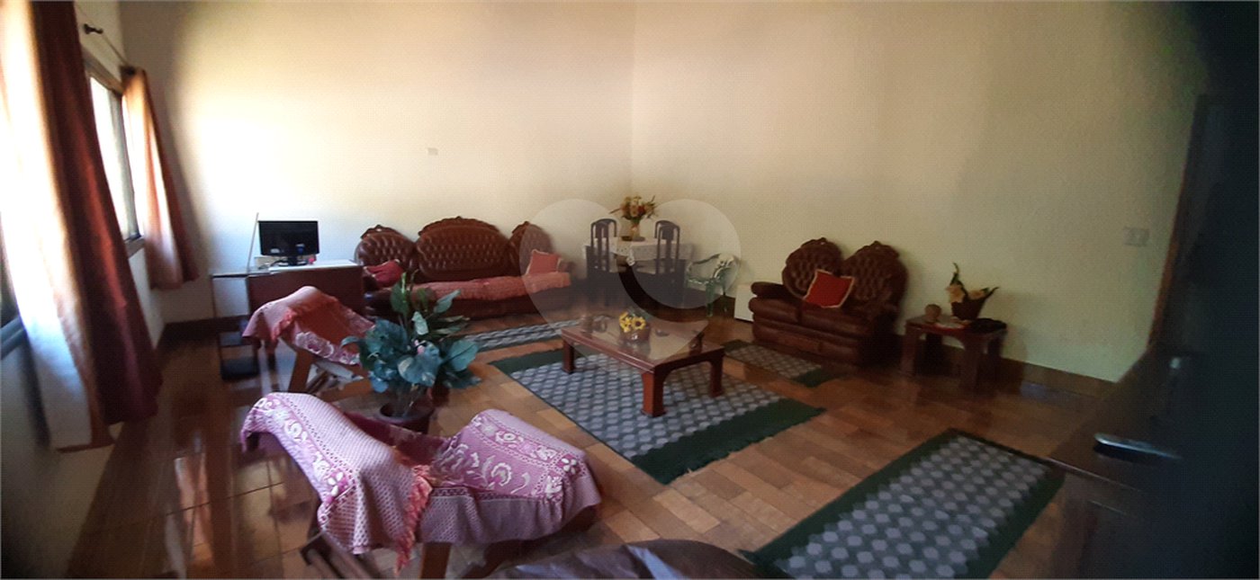 Casa à venda com 3 quartos, sendo 1 suíte, no condomínio Sausalito, Mairiporã - SP