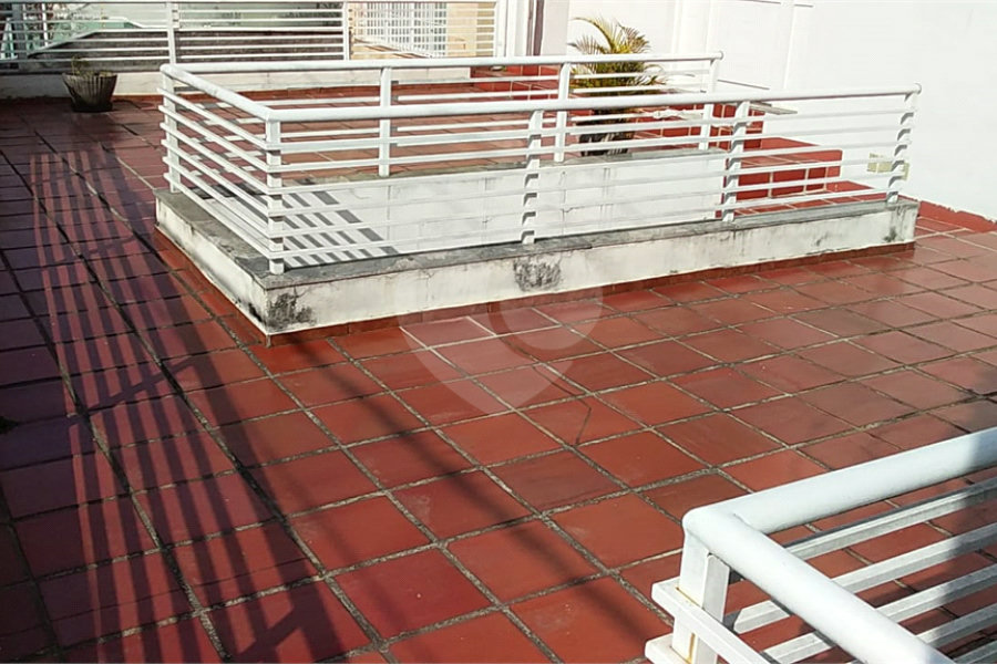 Sobrado à venda com 7 quartos, sendo 1 suíte, em Jardim São Paulo(zona Norte), São Paulo, SP