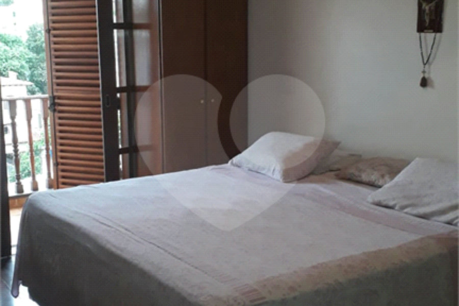 Sobrado à venda com 4 quartos, sendo 3 suítes, em Santana, São Paulo, SP