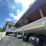 Casa à venda com 6 quartos, sendo 5 suítes, no condomínio Alpes da Cantareira, Mairiporã - SP