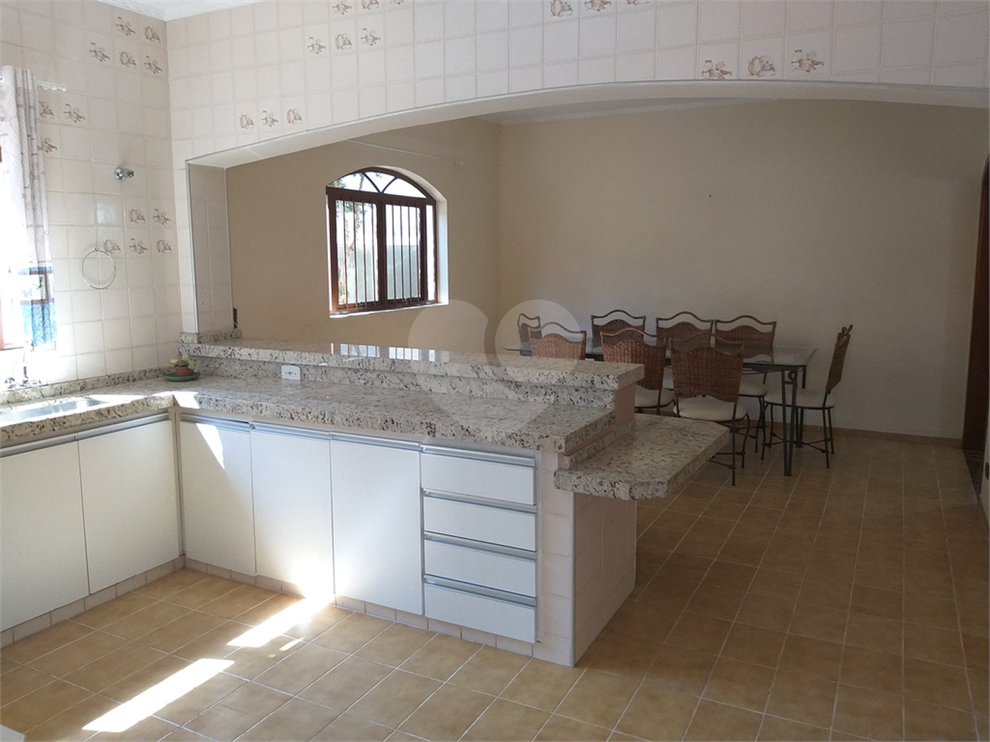 Casa à venda com 3 quartos, sendo 1 suíte,  em Santa Rosa, Vinhedo, SP