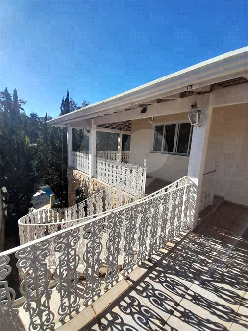 Casa à venda com 5 quartos, sendo 3 suítes,  no condomínio Estância Marambaia, Vinhedo - SP