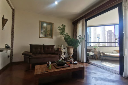 Apartamento à venda com 3 quartos, sendo 1 suíte,  em Vila Andrade, São Paulo, SP