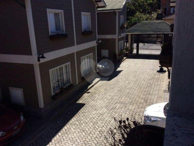 Casa à venda com 2 quartos, sendo 1 suíte,  no condomínio Residencial Vila da Serra, São Paulo - SP