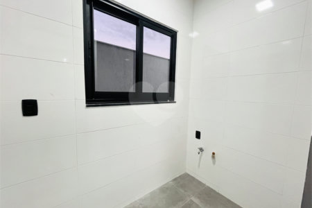 Casa à venda com 3 quartos, sendo 1 suíte, no condomínio Vale dos Sonhos 2, Rio de Janeiro - RJ