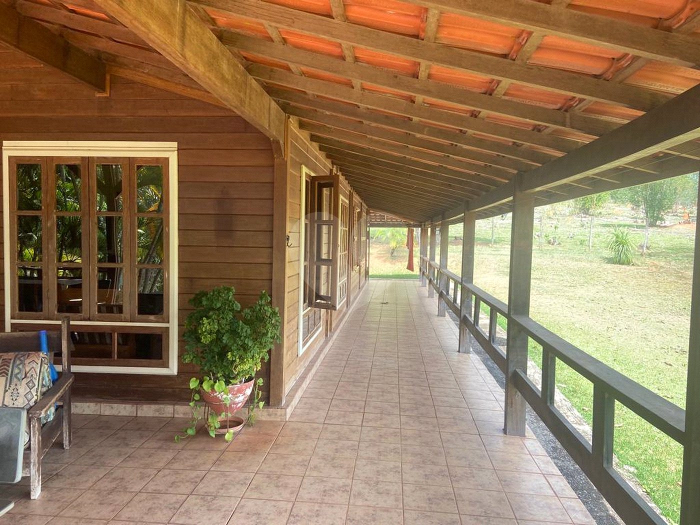Casa à venda com 3 quartos, sendo 1 suíte,  no Centro, Araçoiaba da Serra, SP