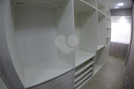 Apartamento à venda com 3 suítes no Centro, Santo André, SP