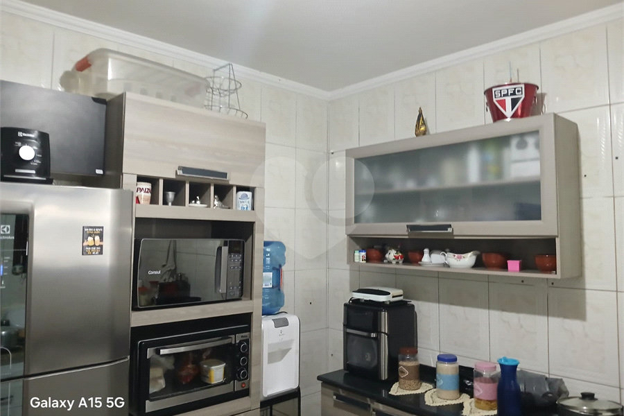 Sobrado à venda com 3 quartos, sendo 1 suíte, em Itaquera, São Paulo, SP