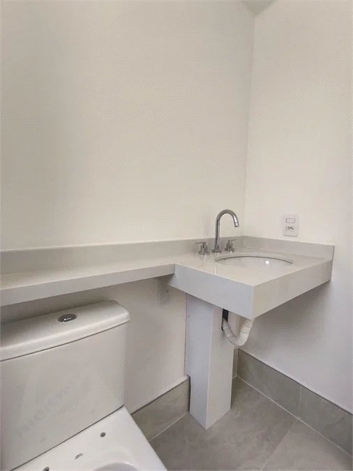 Apartamento à venda ou para alugar com 3 suítes em Água Branca, São Paulo, SP