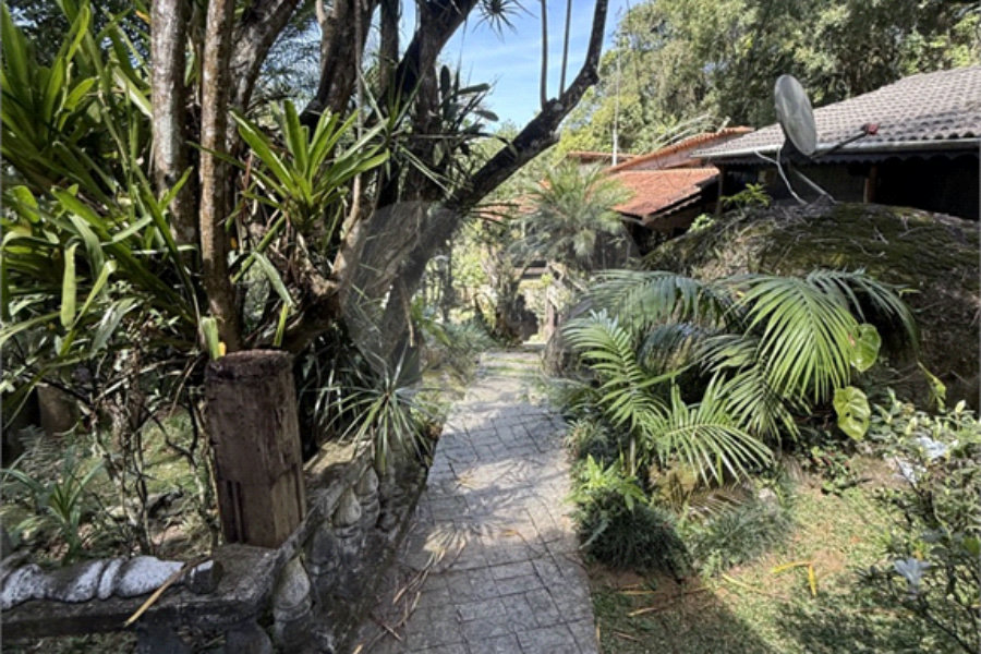 Casa à venda com 4 quartos no condomínio Parque Suiça, Caieiras - SP