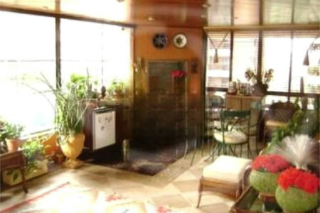 Apartamento à venda ou para alugar com 4 quartos, sendo 3 suítes,  em Jardim Vitória Régia, São Paulo, SP