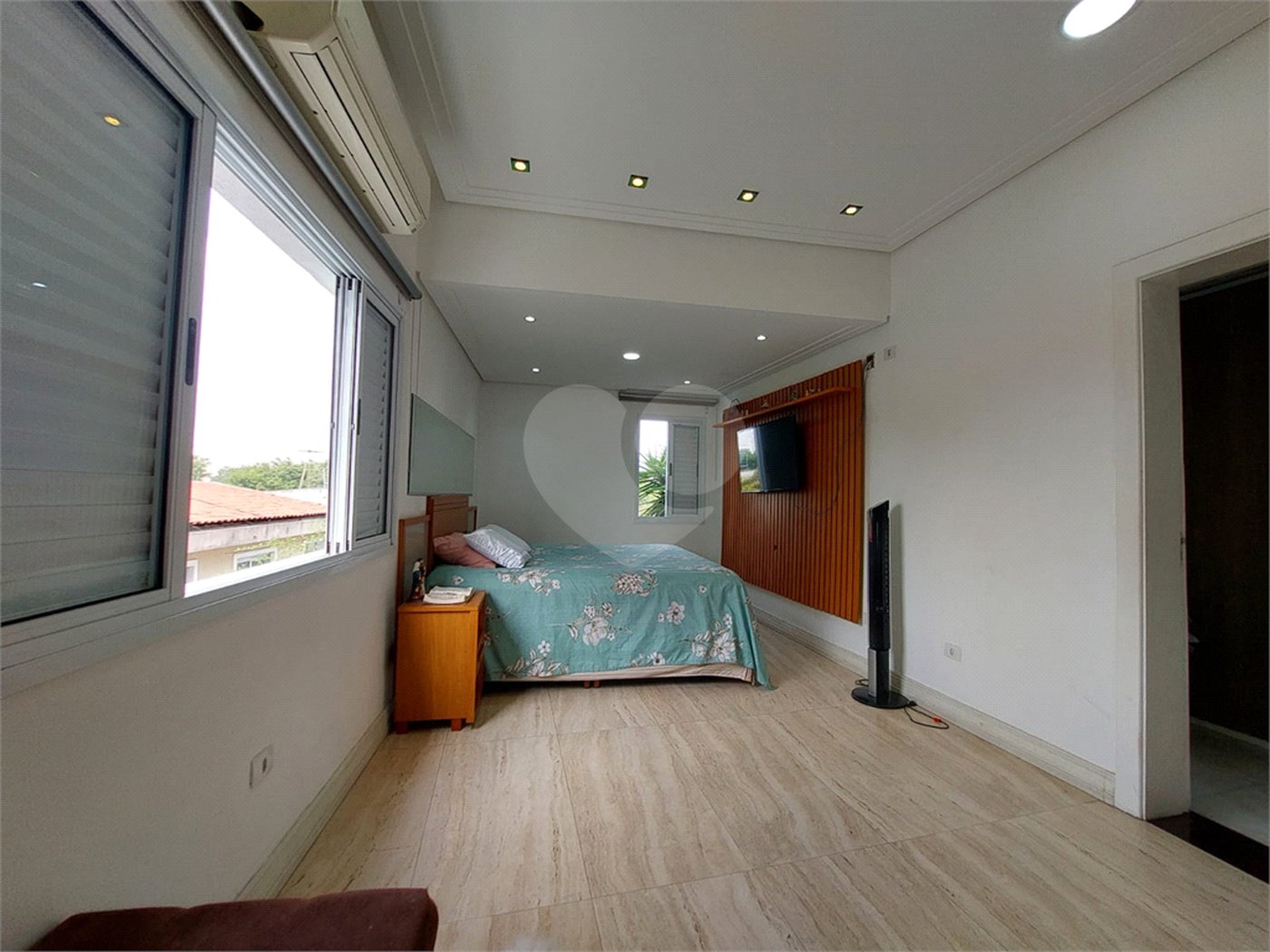 Casa à venda com 4 suítes em Lapa, São Paulo, SP