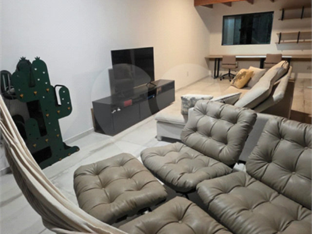 Casa à venda com 2 quartos, sendo 1 suíte,  no condomínio Águas de São Pedro, Mairiporã - SP