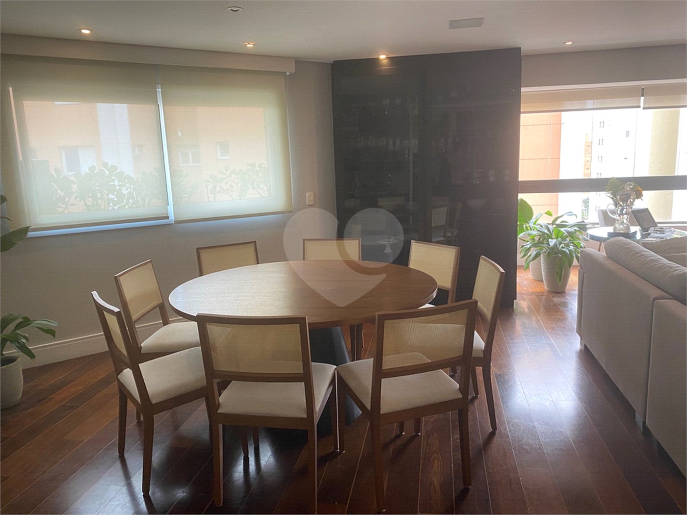 Apartamento à venda com 3 quartos, sendo 2 suítes, em Brooklin Paulista, São Paulo, SP