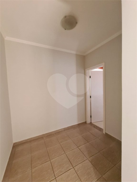 Casa à venda com 3 quartos, sendo 2 suítes, no condomínio Terras de São Francisco, Vinhedo - SP