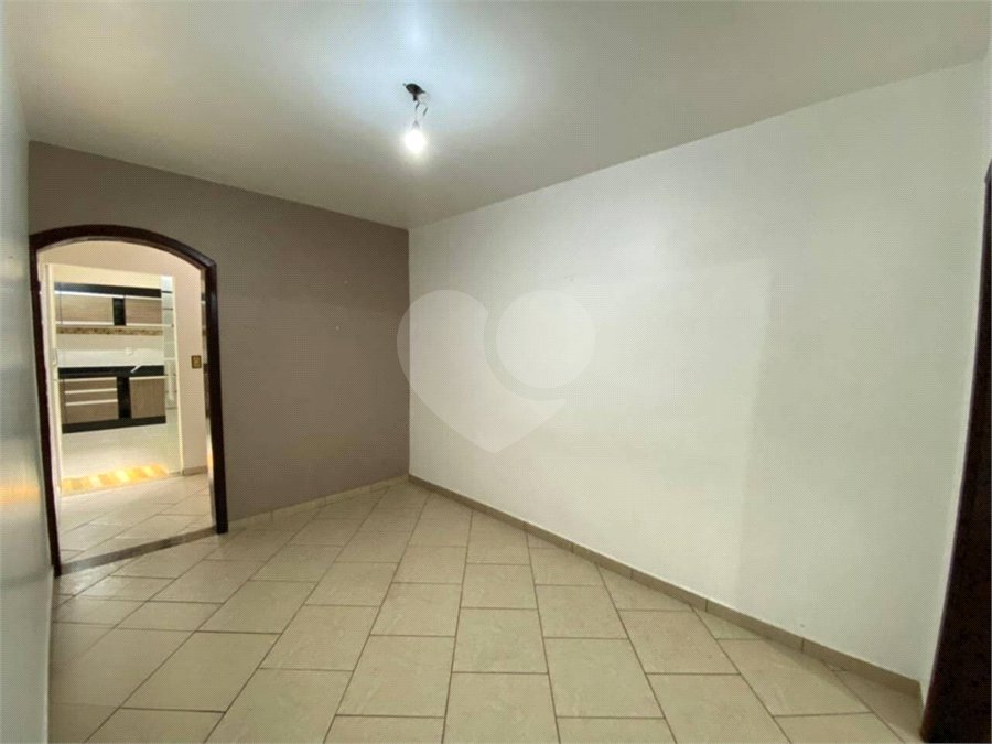 Casa à venda com 4 quartos, sendo 2 suítes, em Parque Santana, Mogi das Cruzes, SP