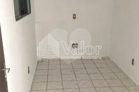 Casa Sobrado com piso cerâmico, com 3 dormitórios no Jardim Ricetti
