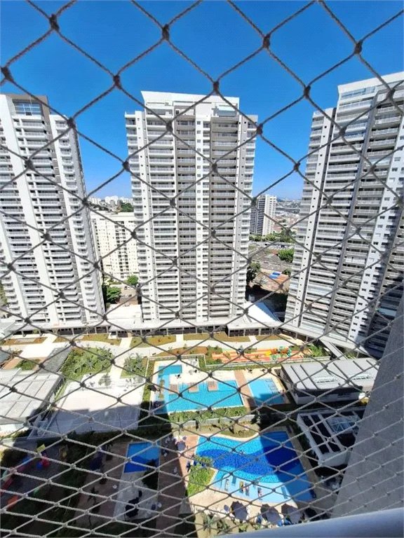 Apartamento à venda com 4 quartos, sendo 2 suítes, em Vila Anastácio, São Paulo, SP