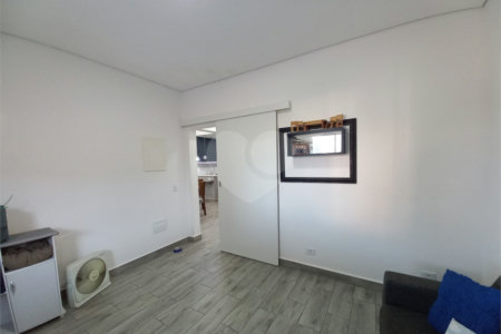 Casa à venda com 2 quartos, sendo 1 suíte, no condomínio Horto Florestal Villagio, Sorocaba - SP