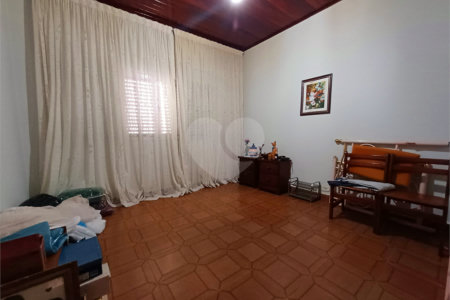 Casa à venda com 4 quartos, sendo 1 suíte, em Vila Paulicéia, São Paulo, SP