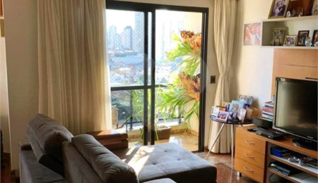 Apartamento à venda com 3 suítes em Vila Regente Feijó, São Paulo, SP