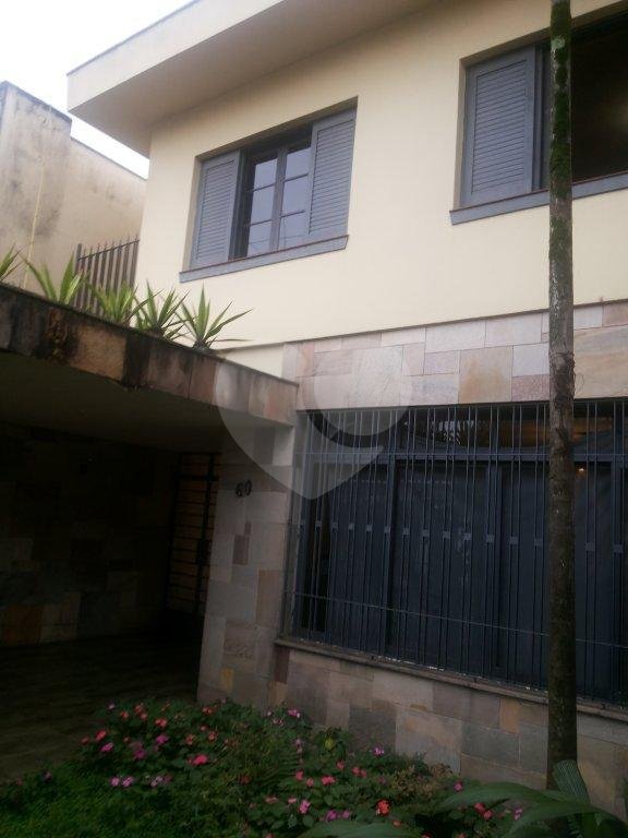 Sobrado à venda com 3 quartos, sendo 1 suíte,  em Granja Julieta, São Paulo, SP