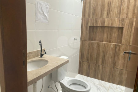 Casa de Vila à venda com 2 quartos em Jardim Santa Marta, Sorocaba, SP
