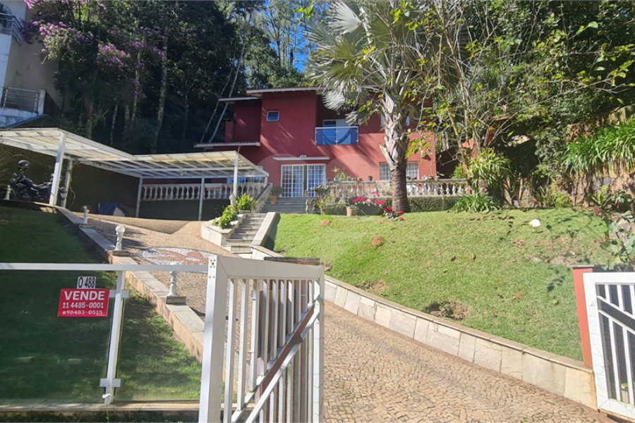 Casa à venda com 3 suítes no condomínio Parque Imperial da Cantareira, Mairiporã - SP