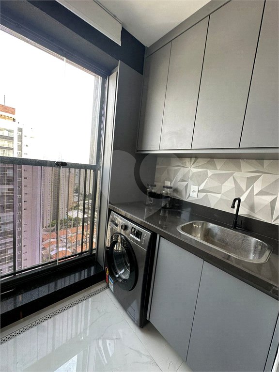 Apartamento à venda com 3 suítes em Jardim das Acácias, São Paulo, SP