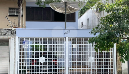 Sobrado à venda com 3 quartos, sendo 1 suíte,  em Santo Amaro, São Paulo, SP