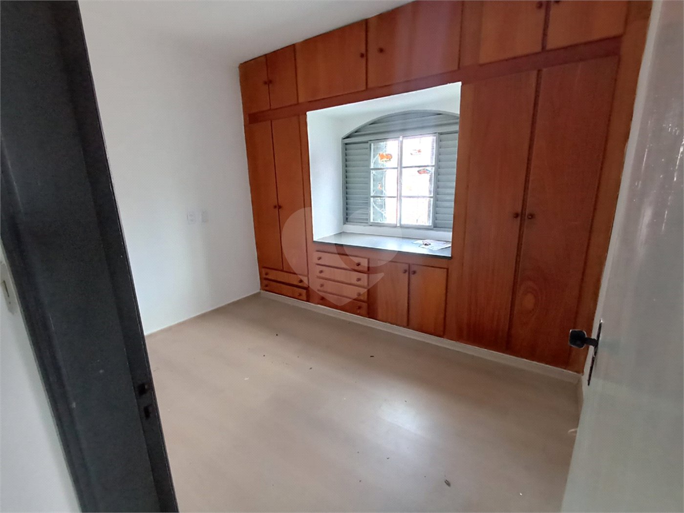 Casa à venda ou para alugar com 6 quartos, sendo 2 suítes, em Jardim Itália, Itapetininga, SP