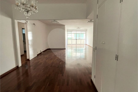 Apartamento à venda com 3 quartos, sendo 1 suíte, em Perdizes, São Paulo, SP